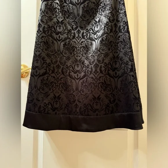 White House Black Market Special Occasion Strapless Dress Velvet Floral Size 4 - Picture 6 of 11